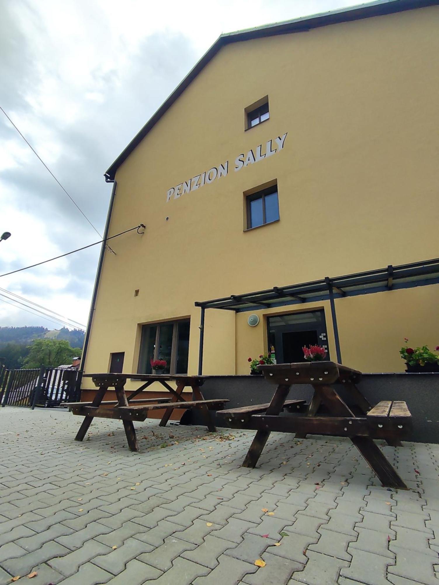 Penzion Sally Albrechtice v Jizerskych horach Exteriör bild